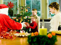 Дети искренне верят в сказку, добр... Дети искренне верят в сказку, добр...