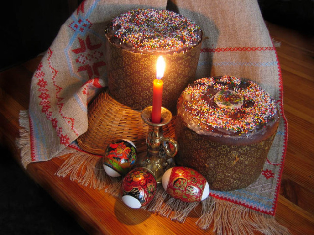 Христос воскрес! Опять с зарею
Ре... Христос воскрес! Опять с зарею
Ре...