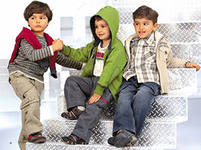 Детская верхняя одежда отличного к... Детская верхняя одежда отличного к...