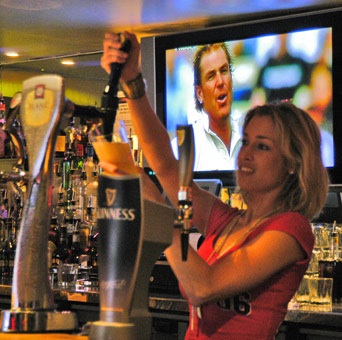 Кадры решают все!!!
Ищу продавцов... Кадры решают все!!!
Ищу продавцов...