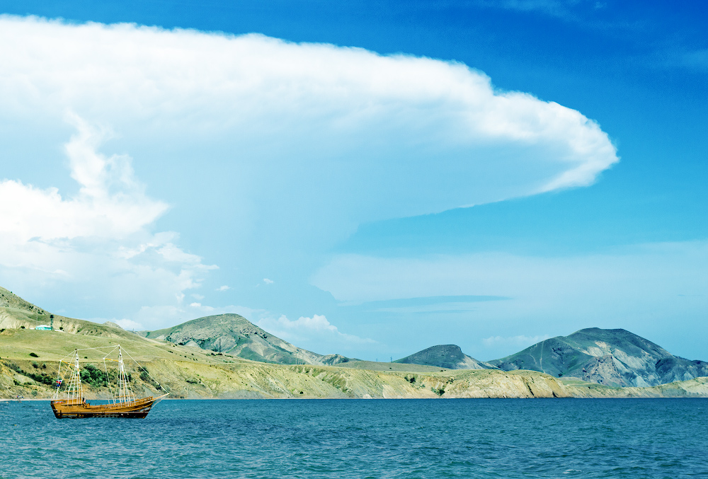 Далее путь лежал в Коктебель – пос... Далее путь лежал в Коктебель – пос...