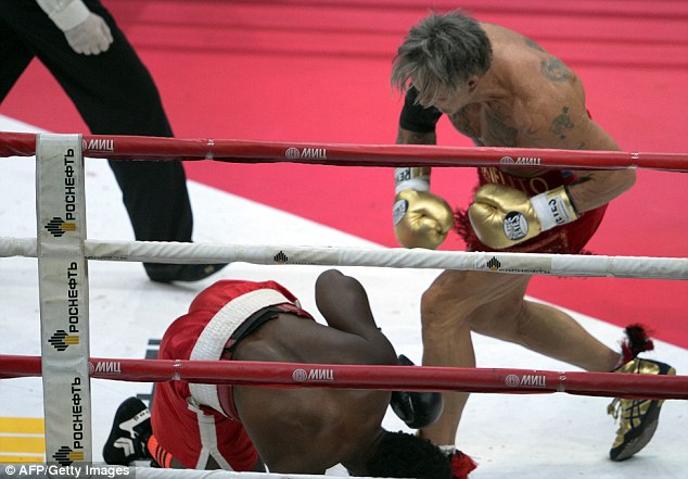 Я даже не удивлена. Я даже не удивлена.