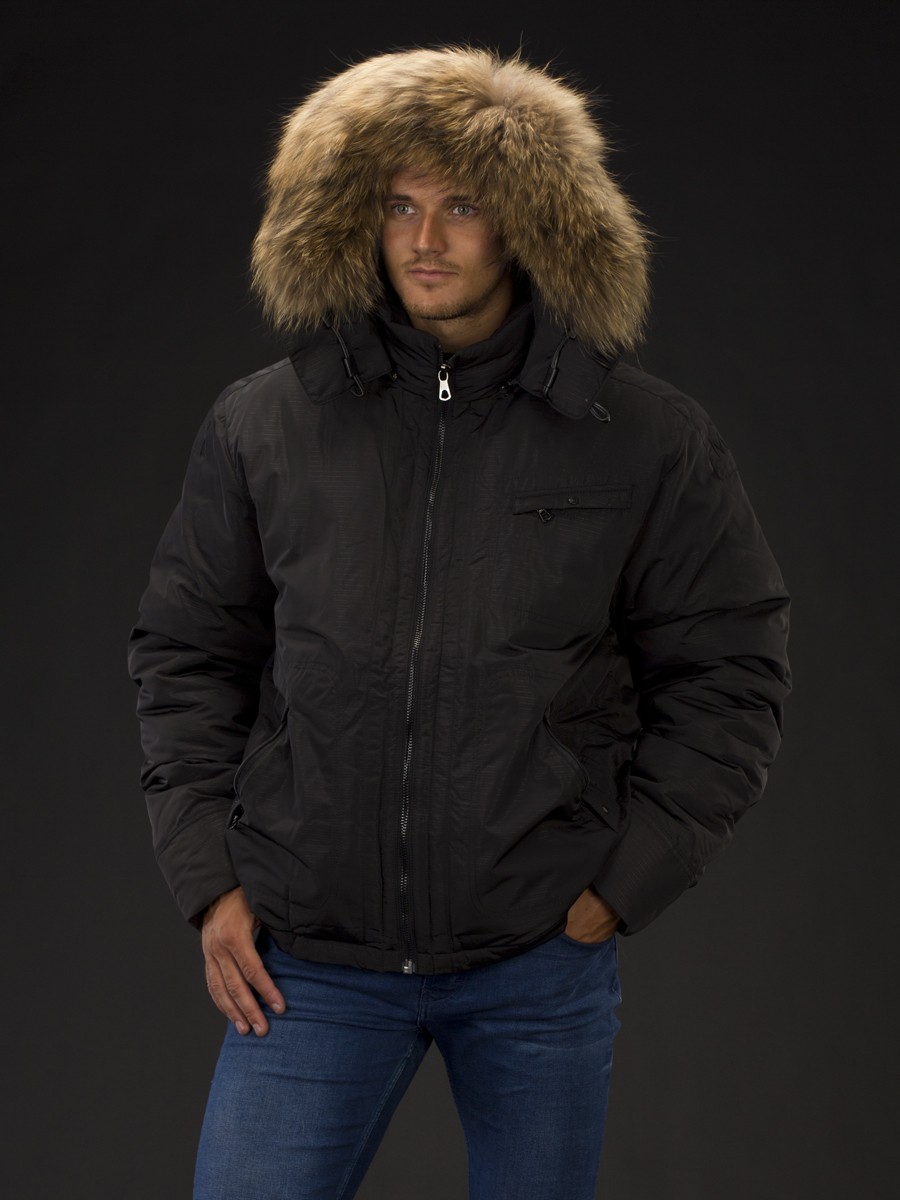 Пристраиваю мужской пуховик, р.48 (больше на 48-50), 3200р. Пристраиваю мужской пуховик, р.48 (больше на 48-50), 3200р.