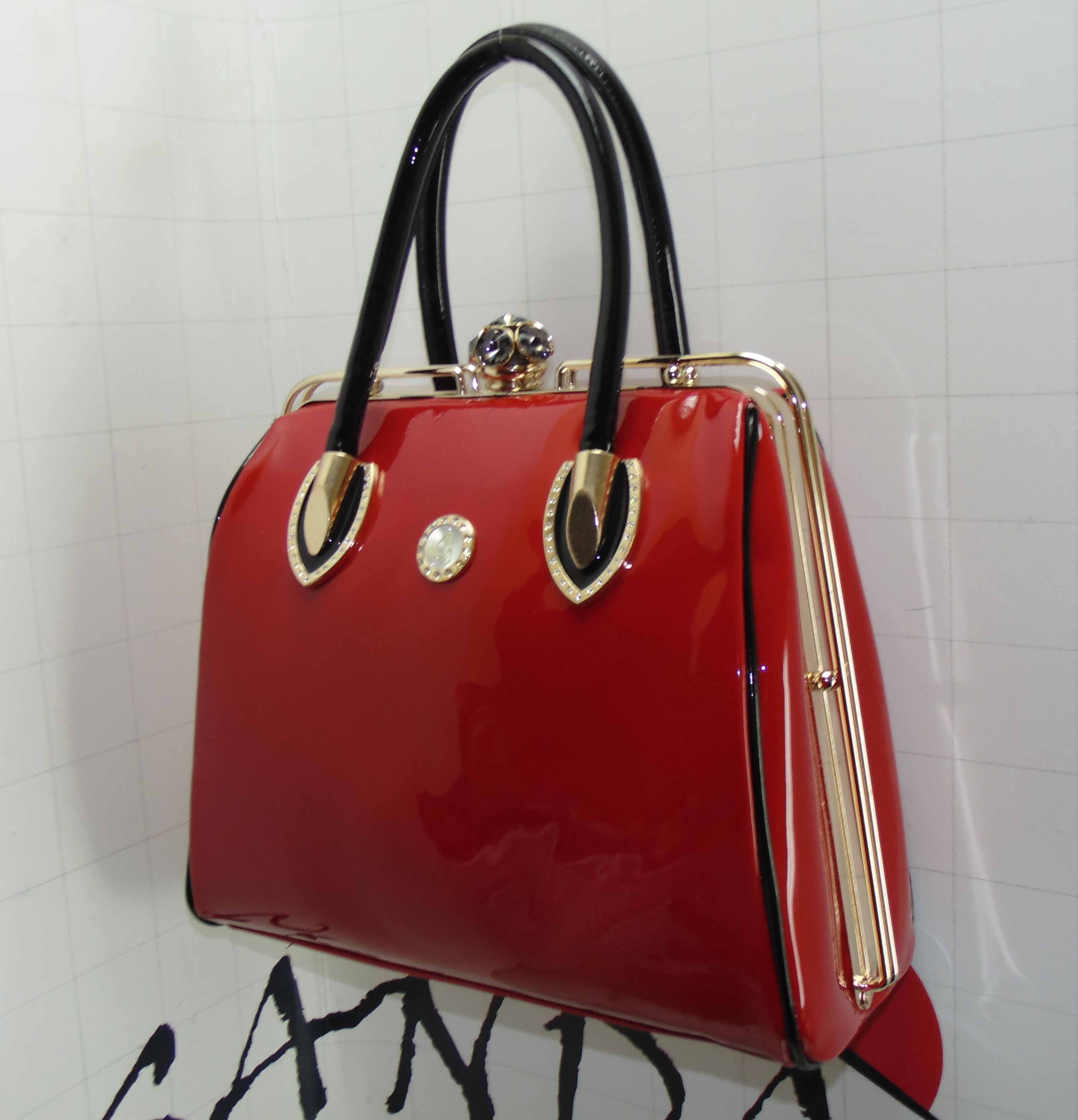 Женские и мужские сумки, кожгалантерея, ремни, зонты, чемоданы. Готовим подарки для наших мужчин и про себя не забываем !) Женские и мужские сумки, кожгалантерея, ремни, зонты, чемоданы. Готовим подарки для наших мужчин и про себя не забываем !)