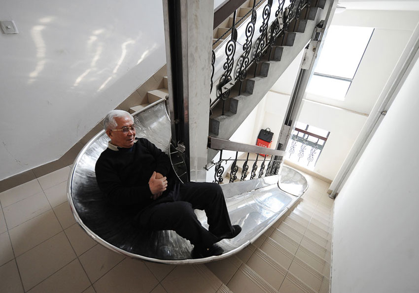 Горка для эвакуации. Горка для эвакуации.