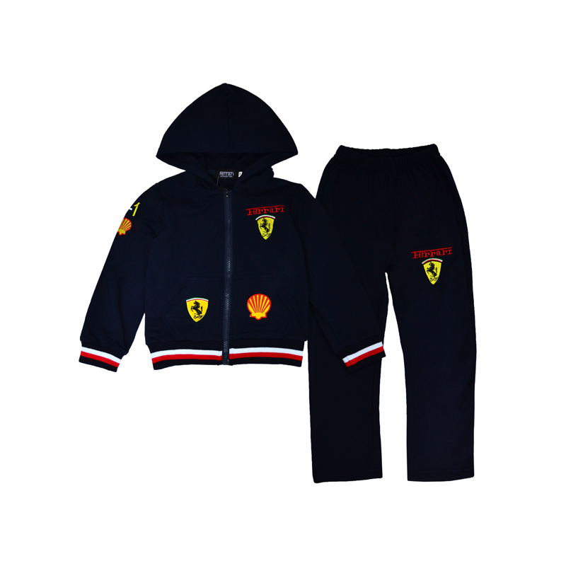 Удобный и комфортный, хлопковый костюм выполнен в стилистике легендарной марки гоночных машин . Удобный и комфортный, хлопковый костюм выполнен в стилистике легендарной марки гоночных машин .