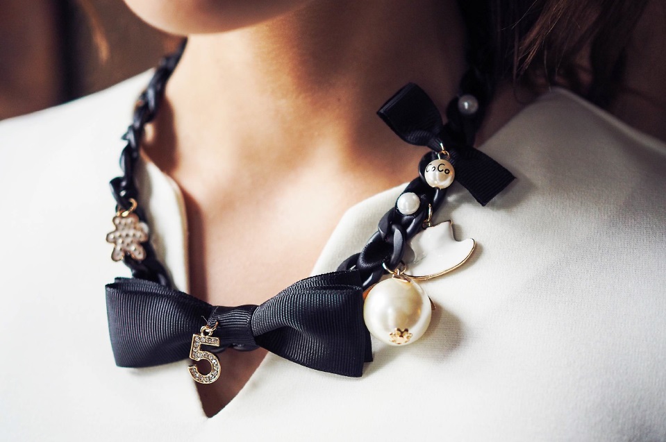 Девочки, порадуем себя? ;) Самые актуальные украшения осени здесь! :) Девочки, порадуем себя? ;) Самые актуальные украшения осени здесь! :)