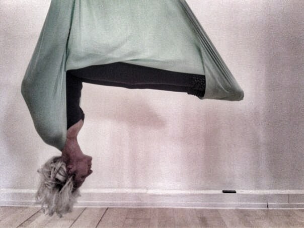 Воздушная йога! Воздушная йога!