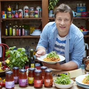 Продукты всемирноизвестного Джейми Оливера - 4. Паста, соусы к пасте, антипасти, песто, вяленые томаты, масла и оливки. Вся Италия у Вас на тарелке. Продукты всемирноизвестного Джейми Оливера - 4. Паста, соусы к пасте, антипасти, песто, вяленые томаты, масла и оливки. Вся Италия у Вас на тарелке.