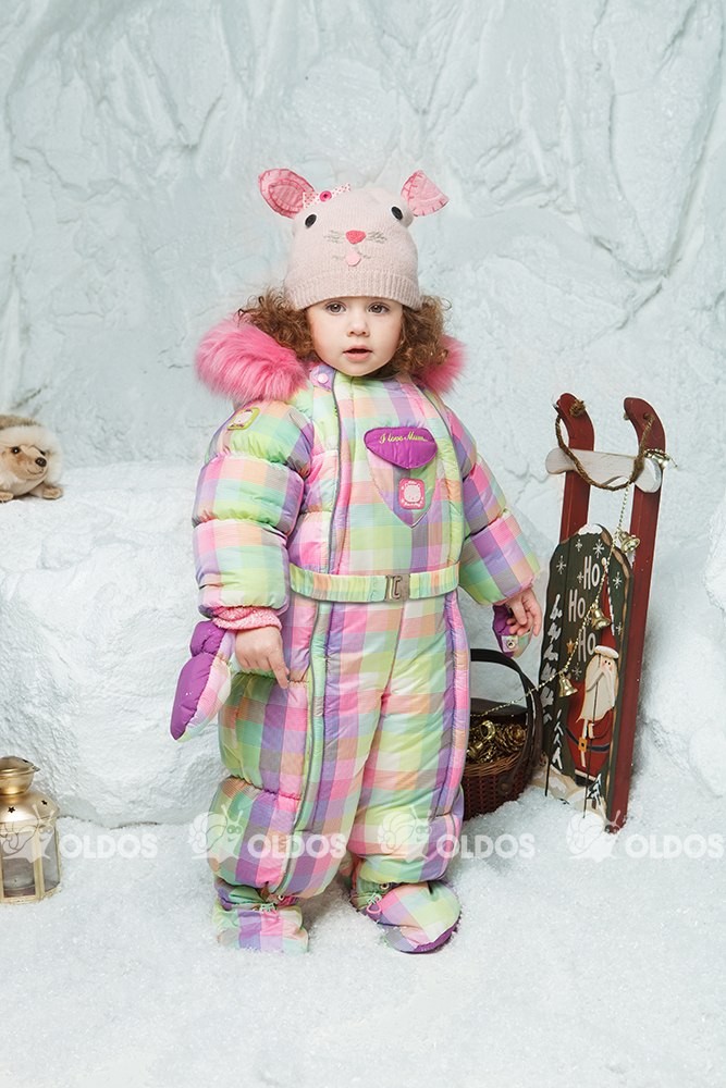 В наличии есть шикарный зимний комбинезон на девочку р-р 86 В наличии есть шикарный зимний комбинезон на девочку р-р 86