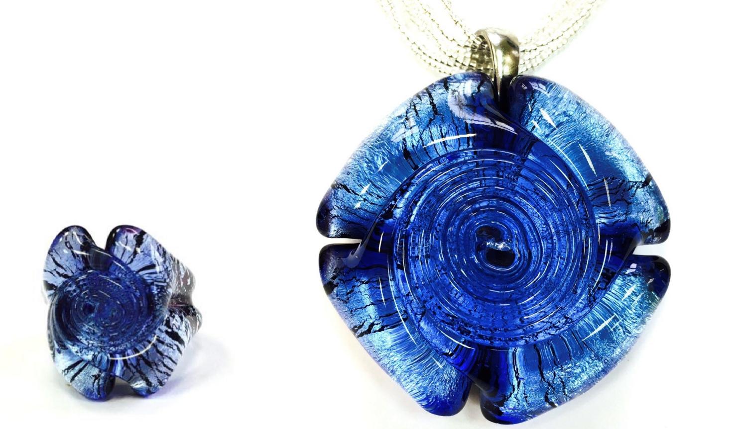 Драгоценные и неповторимые.. РОЗЫ. МУРАНСКОЕ СТЕКЛО Драгоценные и неповторимые.. РОЗЫ. МУРАНСКОЕ СТЕКЛО