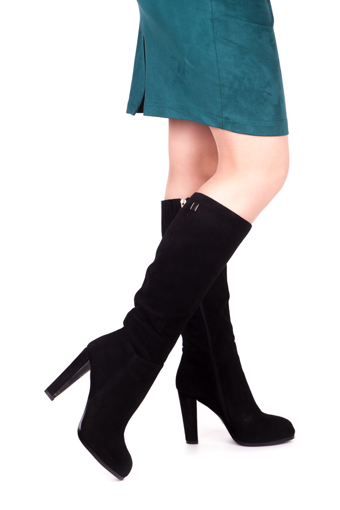 У Вас поселился Нечегообуть? Тогда Вам сюда! Качественная обувь из натуральной кожи на любой вкус. Распродажа от 330р! У Вас поселился Нечегообуть? Тогда Вам сюда! Качественная обувь из натуральной кожи на любой вкус. Распродажа от 330р!