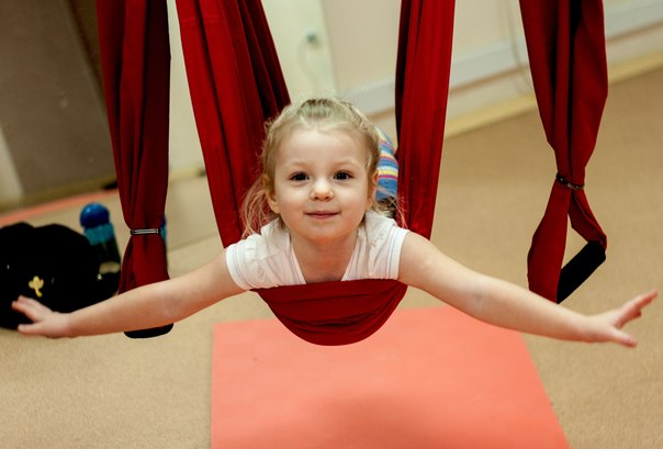 Семейная йога в гамаках - открытые уроки! Семейная йога в гамаках - открытые уроки!