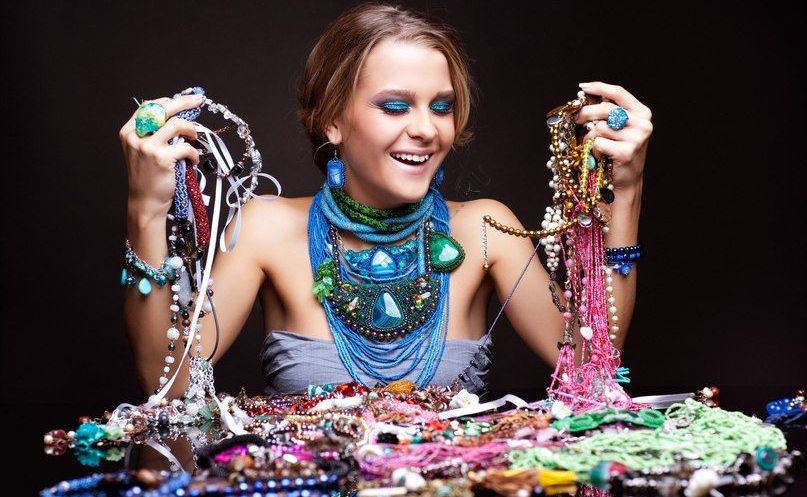 Бижутерия, разная и очень много! Украшения и аксессуары для волос. На каждый день и для особых случаев. Невидимки, заколки, шпильки, резинки, ободки, подвески, серьги, временные тату. И еще много-много всего :) Бижутерия, разная и очень много! Украшения и аксессуары для волос. На каждый день и для особых случаев. Невидимки, заколки, шпильки, резинки, ободки, подвески, серьги, временные тату. И еще много-много всего :)