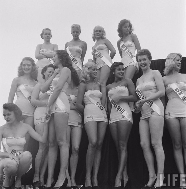 Первый конкурс Мисс Вселенная, 1952 год Первый конкурс Мисс Вселенная, 1952 год