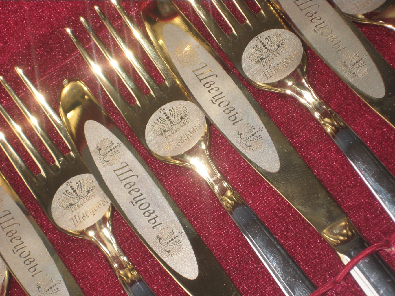 Сбор заказов. Лучшие подарки! Именные ложки (Россия, ГОСТ). Эксклюзивная серия . Шикарные подарочные наборы в деревянных коробках с фамилией семьи (на свадьбу, юбилей). Именные иконы. Брелки. Гравировка на заказ. 4/16 Сбор заказов. Лучшие подарки! Именные ложки (Россия, ГОСТ). Эксклюзивная серия . Шикарные подарочные наборы в деревянных коробках с фамилией семьи (на свадьбу, юбилей). Именные иконы. Брелки. Гравировка на заказ. 4/16