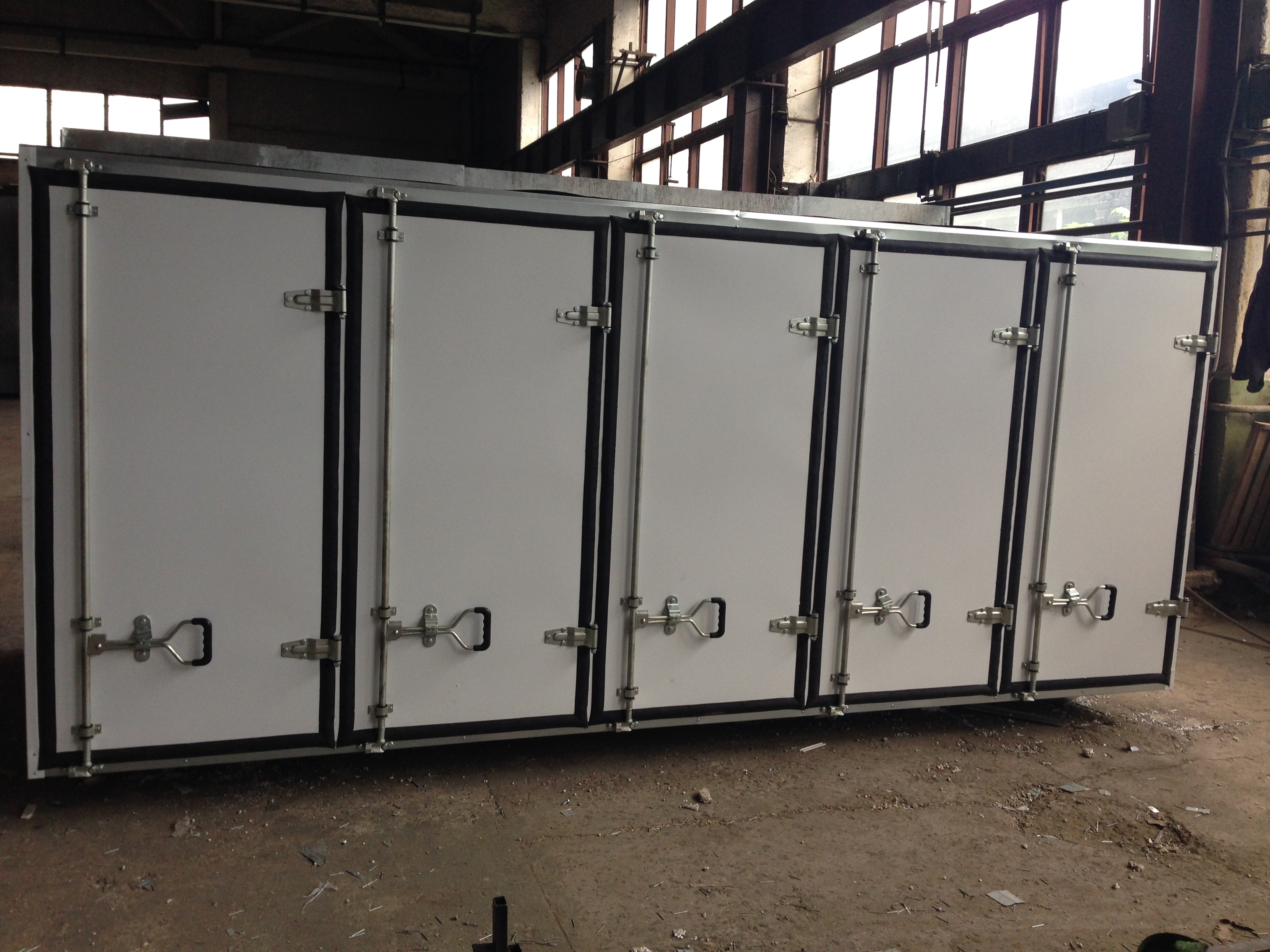 ХЛЕБНЫЕ ФУРГОНЫ ХЛЕБНЫЕ ФУРГОНЫ