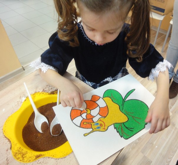 Рисование цветным песком.Песочная фантазия.Наборы для творчества и трафареты. Играем-развиваемся Рисование цветным песком.Песочная фантазия.Наборы для творчества и трафареты. Играем-развиваемся