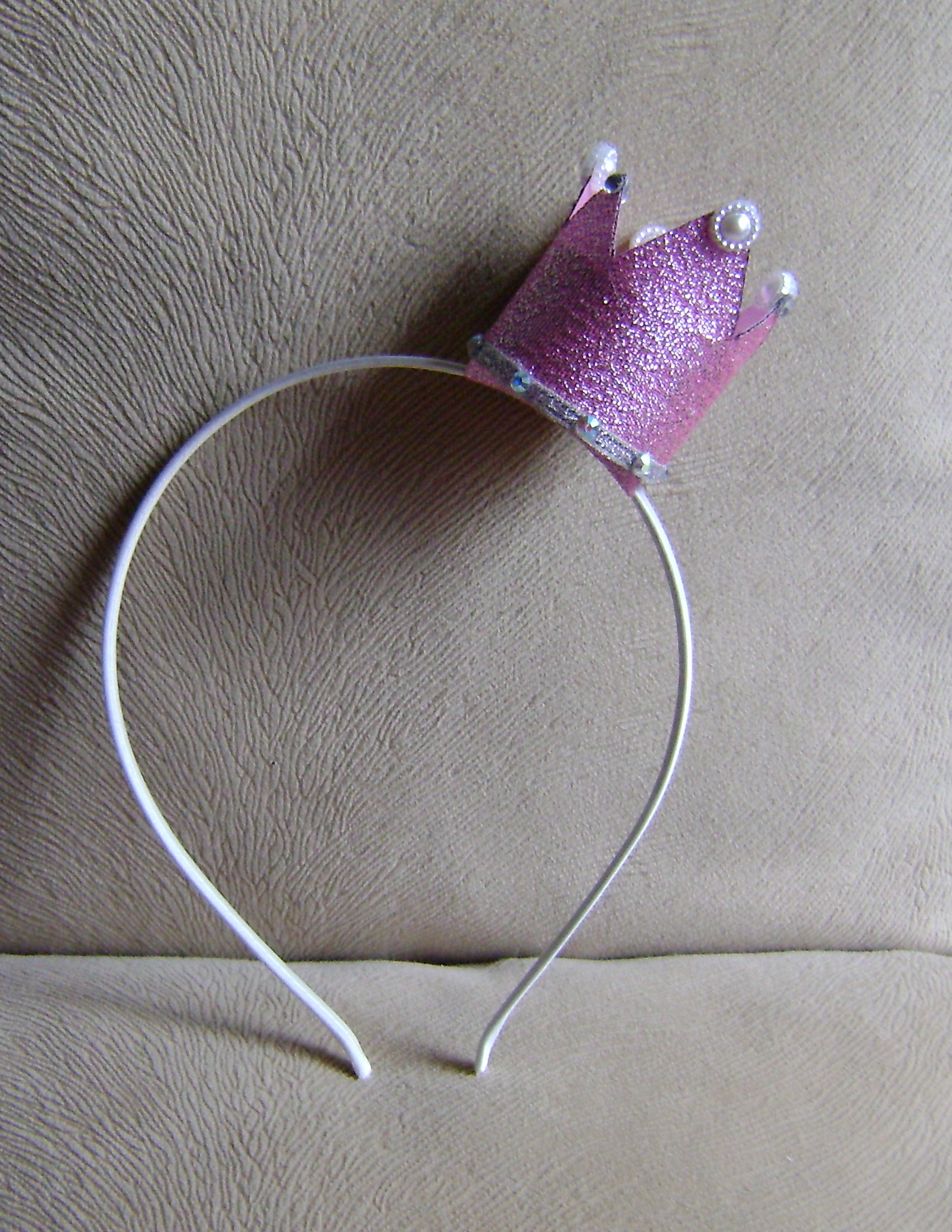 Милым мамам ! Выбирайте для своих дочек-принцесс Супер Корону на ободке-новинка!! Каждого цвета по одной штуке!)) Милым мамам ! Выбирайте для своих дочек-принцесс Супер Корону на ободке-новинка!! Каждого цвета по одной штуке!))