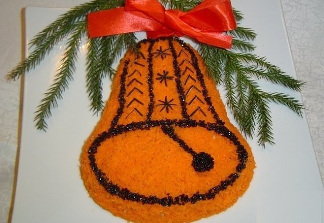 25 рецептов салатов к праздничному столу: 25 рецептов салатов к праздничному столу: