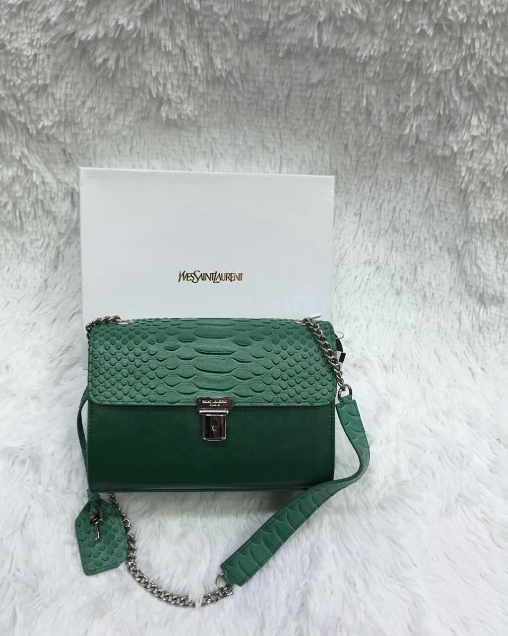 Копии брендовых сумок, кошельков, платков класса Lux с документами Fe*ndi, Vers@ce, Tory B@rch, MK, Furl@ и много других брендов в одном месте! Копии брендовых сумок, кошельков, платков класса Lux с документами Fe*ndi, Vers@ce, Tory B@rch, MK, Furl@ и много других брендов в одном месте!