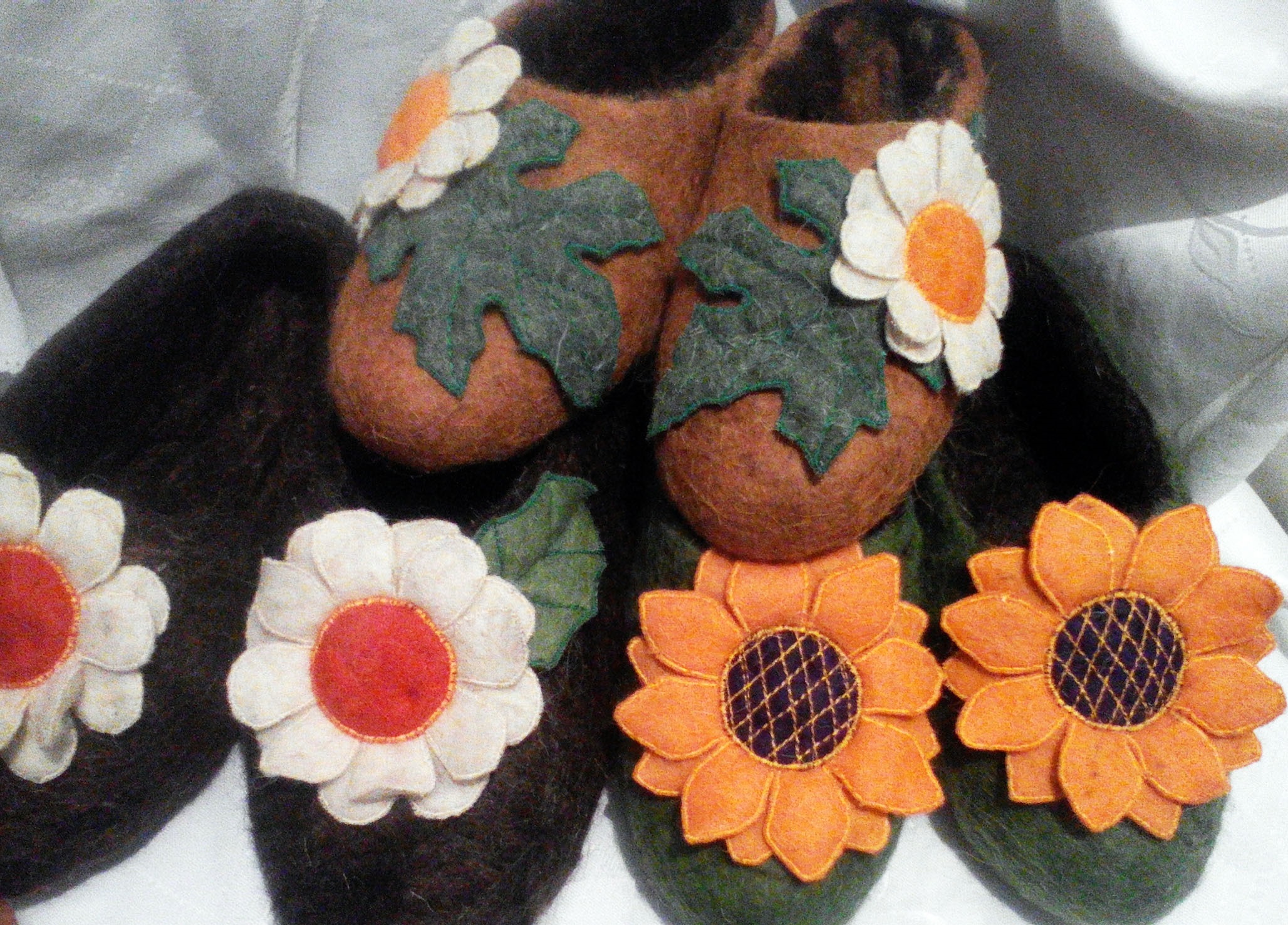 Сбор заказов. Войлочные тапочки ручной работы. Хохлома, гжель, смешарики. Хит продаж - тапочки- танки. Готовим подарки к 23 февраля!!! Сбор заказов. Войлочные тапочки ручной работы. Хохлома, гжель, смешарики. Хит продаж - тапочки- танки. Готовим подарки к 23 февраля!!!