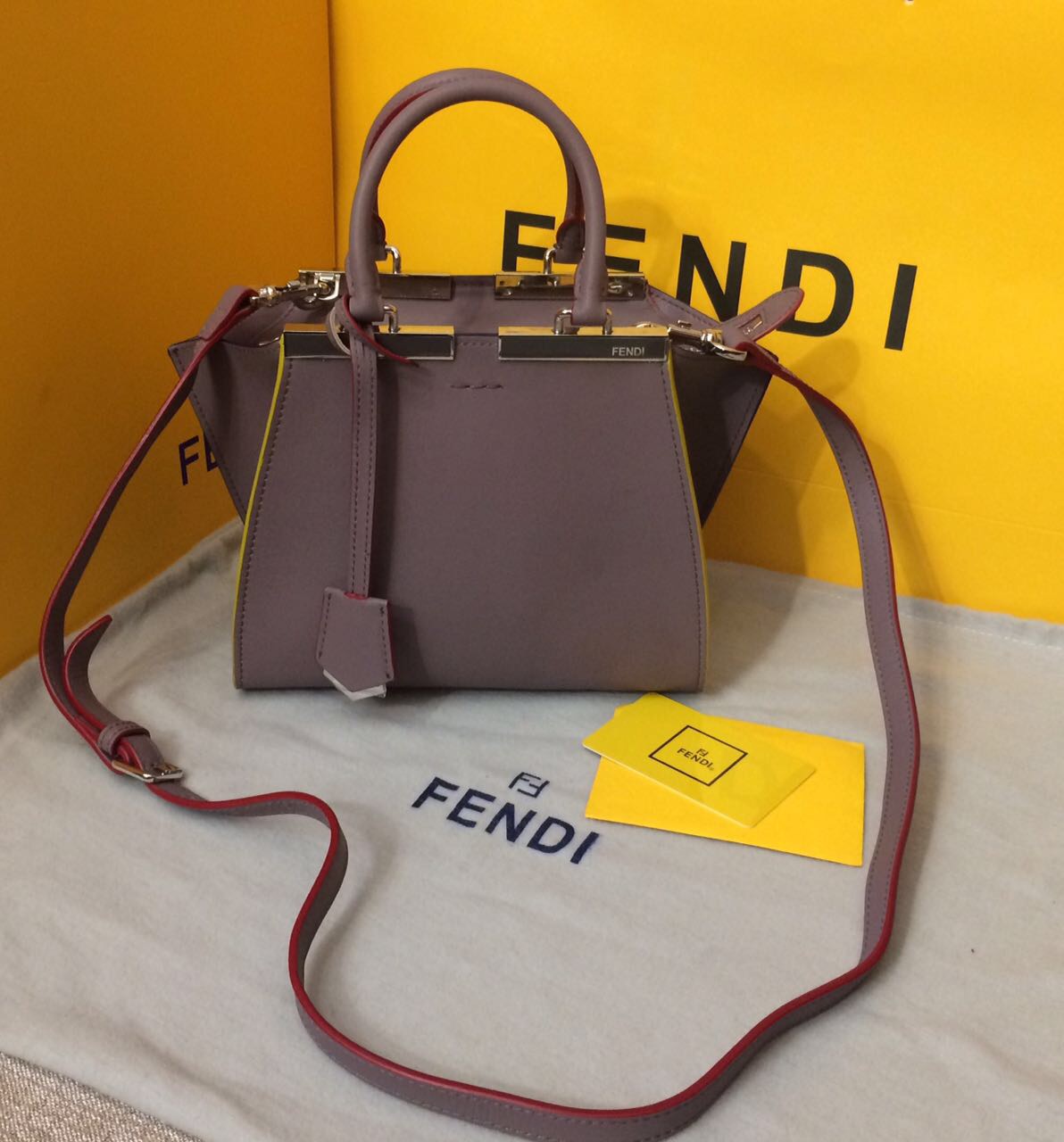 Сбор заказов.Копии брендовых сумок, кошельков, платков, а так же обувь класса Lux, с документами -Fe*ndi, Vers@ce, Tory B@rch, MK, Furl@ и много других брендов в одном месте! Натуральная кожа, замша, 100% качество Сбор заказов.Копии брендовых сумок, кошельков, платков, а так же обувь класса Lux, с документами -Fe*ndi, Vers@ce, Tory B@rch, MK, Furl@ и много других брендов в одном месте! Натуральная кожа, замша, 100% качество