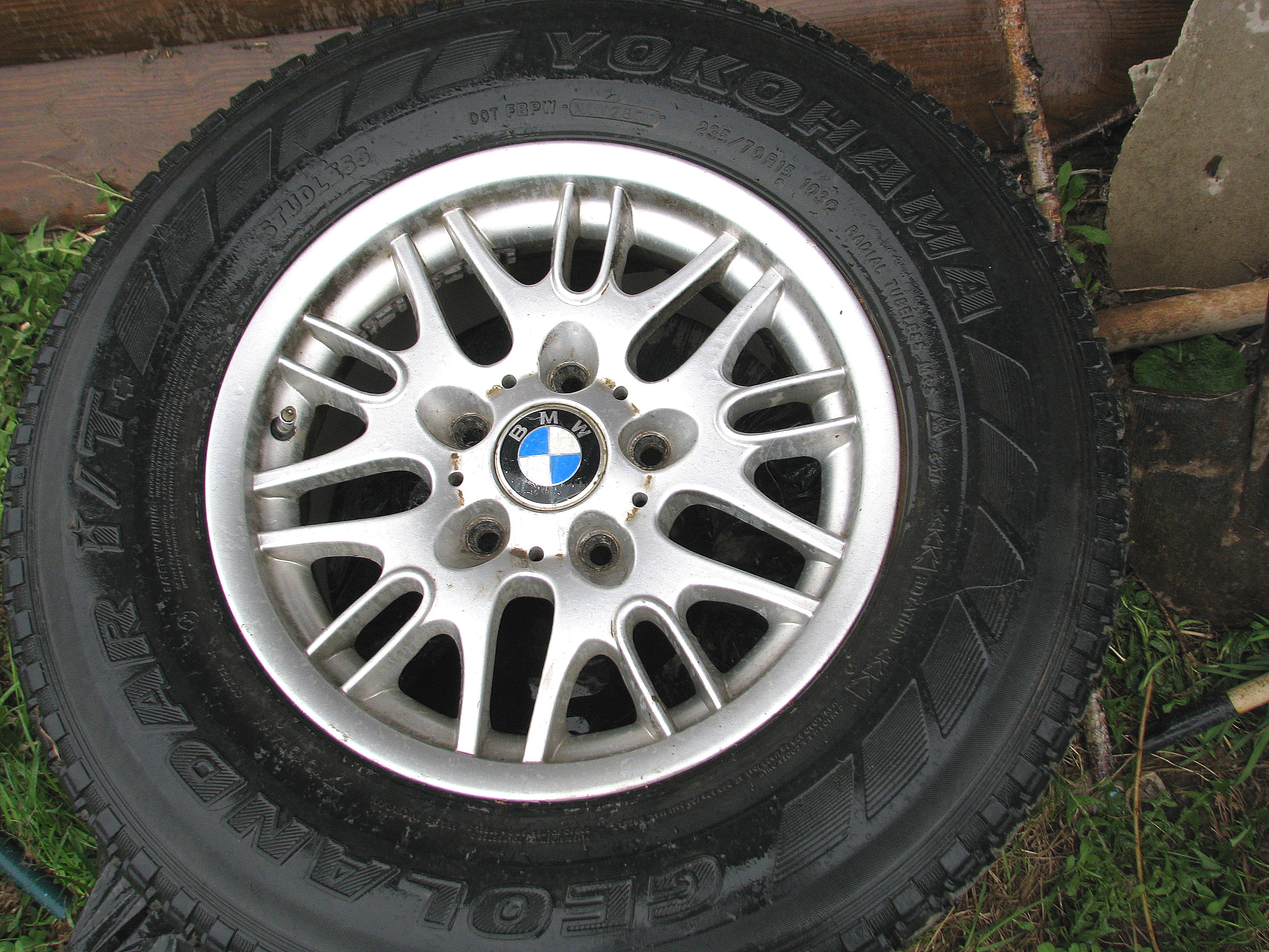 продам литые диски, с зимней резиной. липучка продам литые диски, с зимней резиной. липучка