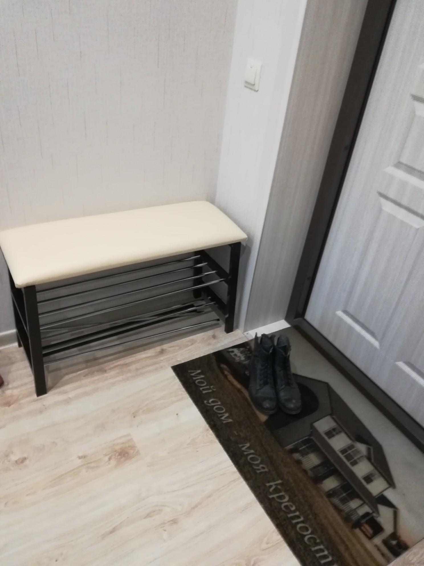 Скамейки с подставкой для обуви Скамейки с подставкой для обуви