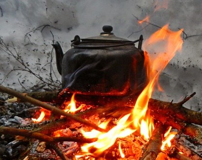 Чай, приготовленный на огне Чай, приготовленный на огне