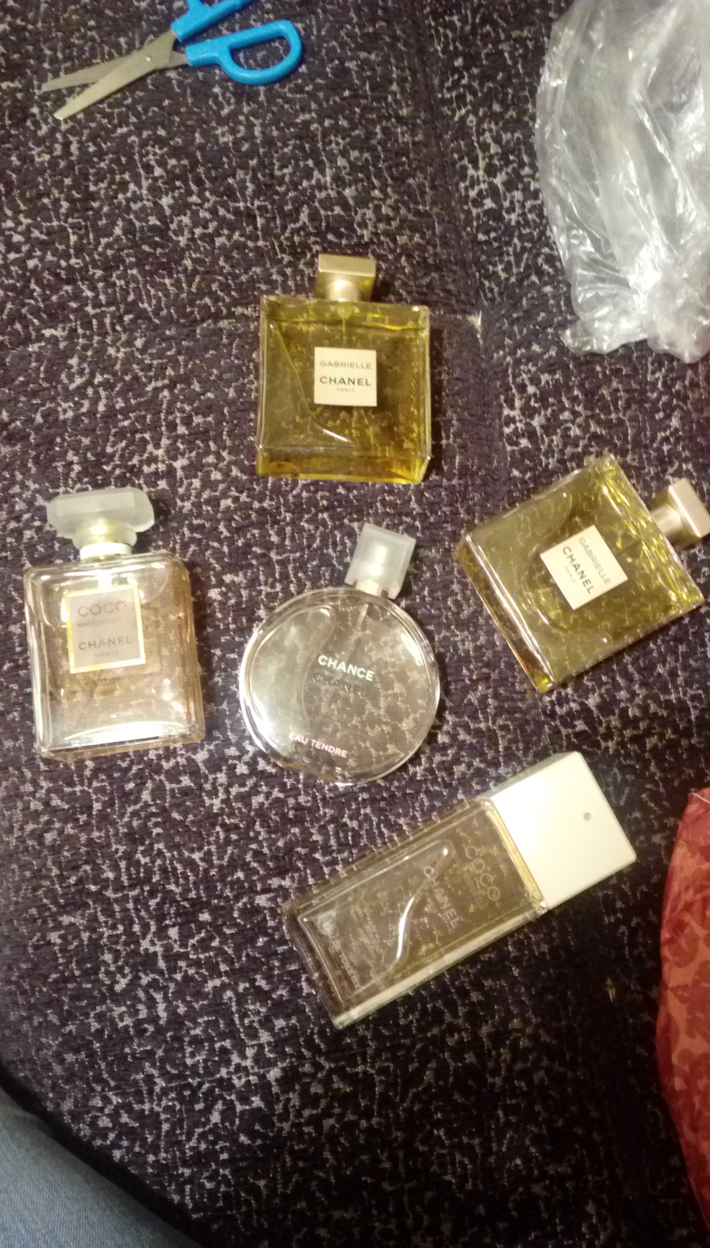 Эта раздача у нас будет значиться как " Chanelная"))) полюбуйтесь))! Эта раздача у нас будет значиться как " Chanelная"))) полюбуйтесь))!