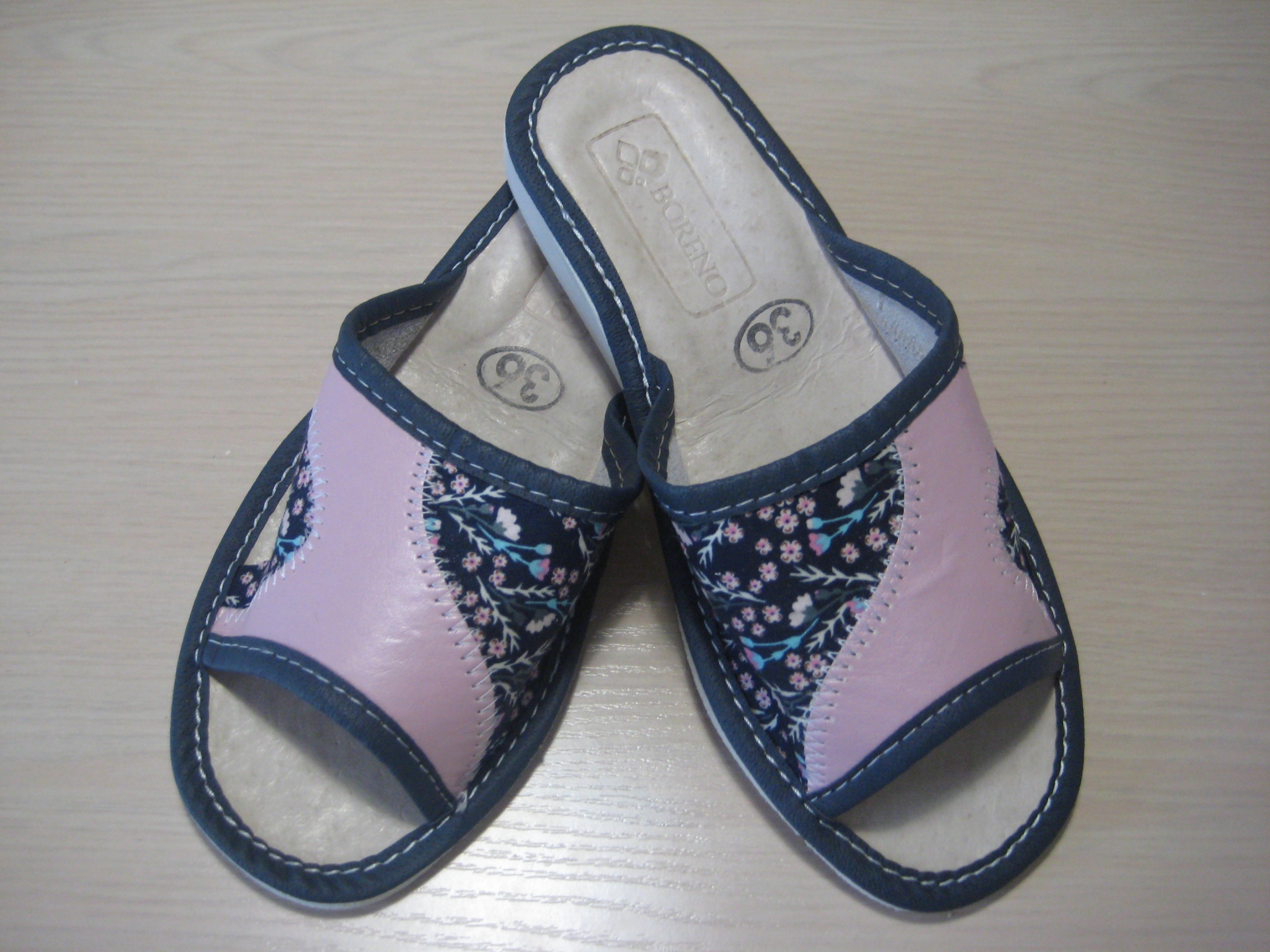 Красивые и комфортные тапочки из натуральных материалов. Стельки с анатомическим профилем обеспечат отдых Вашим ножкам! Без рядов! Выкуп 17. Много новинок + любимые модельки в новых расцветках! Красивые и комфортные тапочки из натуральных материалов. Стельки с анатомическим профилем обеспечат отдых Вашим ножкам! Без рядов! Выкуп 17. Много новинок + любимые модельки в новых расцветках!