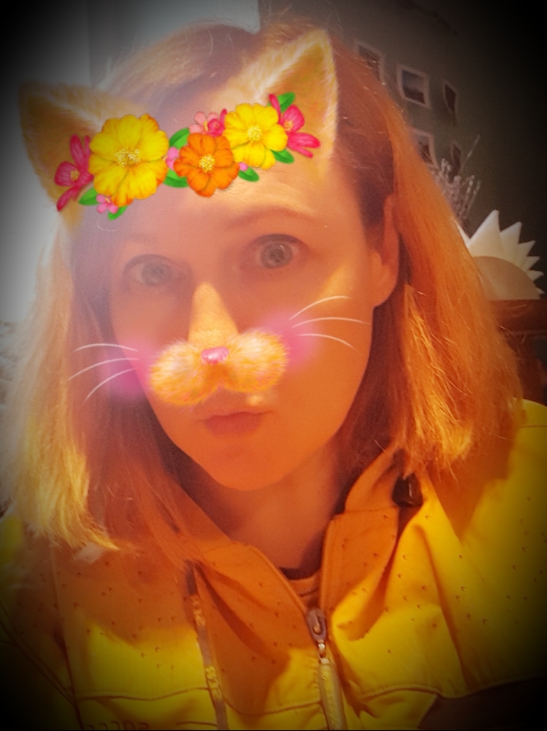 А я все чаще замечаю, Что меня как будто кто-то подменил. О морях и не мечтаю... А я все чаще замечаю, Что меня как будто кто-то подменил. О морях и не мечтаю...