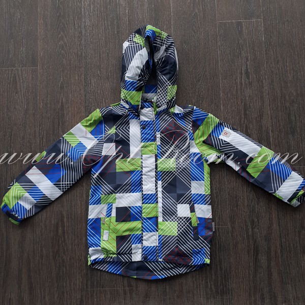 Пристрой ветровки на мальчика Пристрой ветровки на мальчика