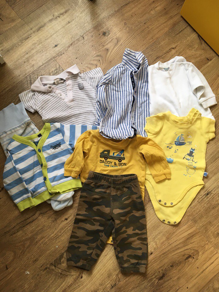 Одежда для мальчика до 68 см, бодики, кофточки 100р, костюм картерс 200, б/у в очень хорошем состоянии Одежда для мальчика до 68 см, бодики, кофточки 100р, костюм картерс 200, б/у в очень хорошем состоянии