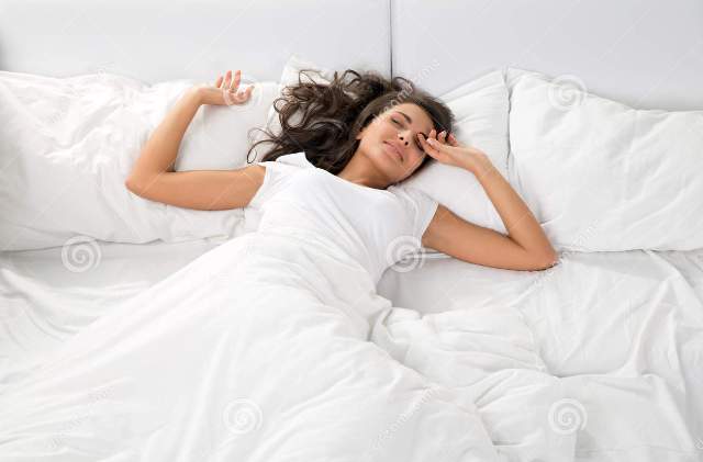 А кто вам рассказывает сказки? А кто вам рассказывает сказки?