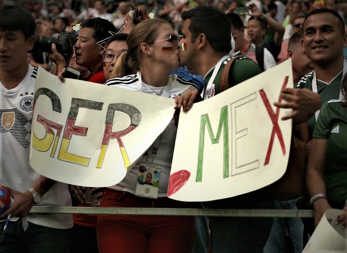 Футбол объединяет Футбол объединяет