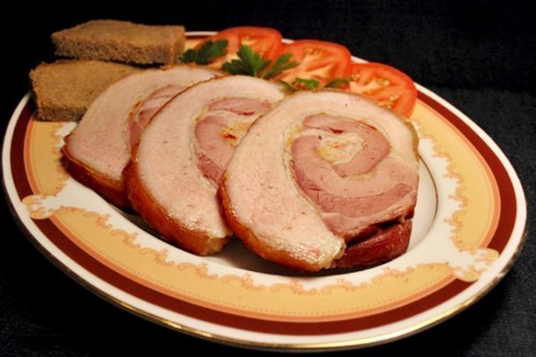 Пряный рулет из свинины Пряный рулет из свинины