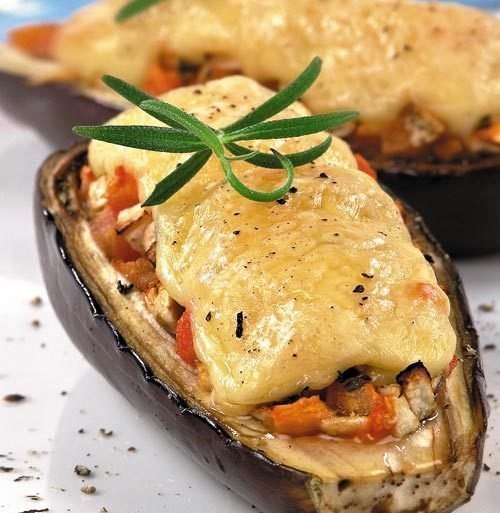 Баклажаны, фаршированные курицей Баклажаны, фаршированные курицей