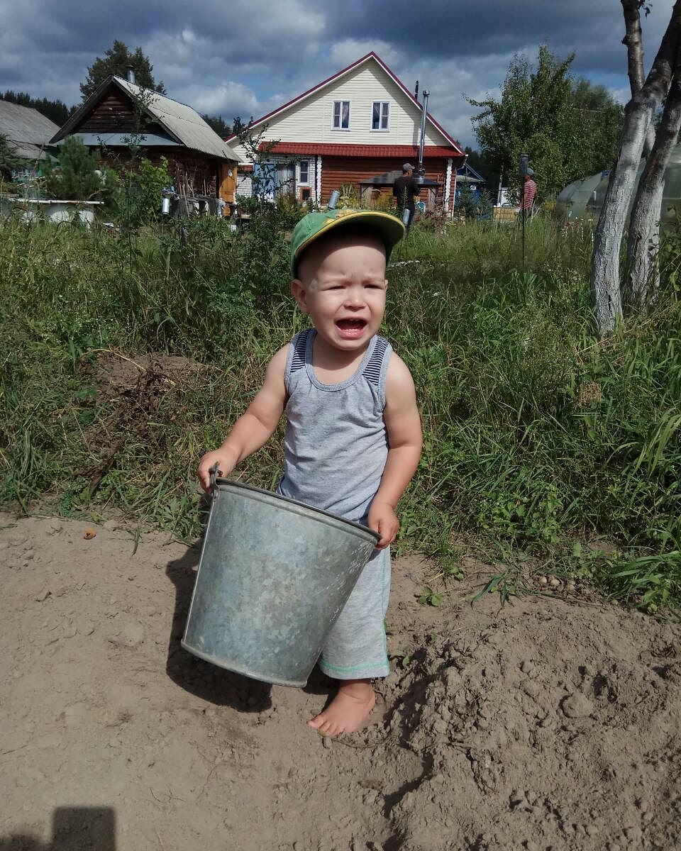 Баба! Я всё собрал! #егорхрущев #безусловнаялюбовь #сбабушкойвесело #битвазаурожай #лето2018 #останкино #вдеревне #вместевесело #немогулюблютрамвайкуплю #радостькаждыйдень #сын #первыйпареньнадеревне #петрова_мария_н #petrova_maria_n Баба! Я всё собрал! #егорхрущев #безусловнаялюбовь #сбабушкойвесело #битвазаурожай #лето2018 #останкино #вдеревне #вместевесело #немогулюблютрамвайкуплю #радостькаждыйдень #сын #первыйпареньнадеревне #петрова_мария_н #petrova_maria_n