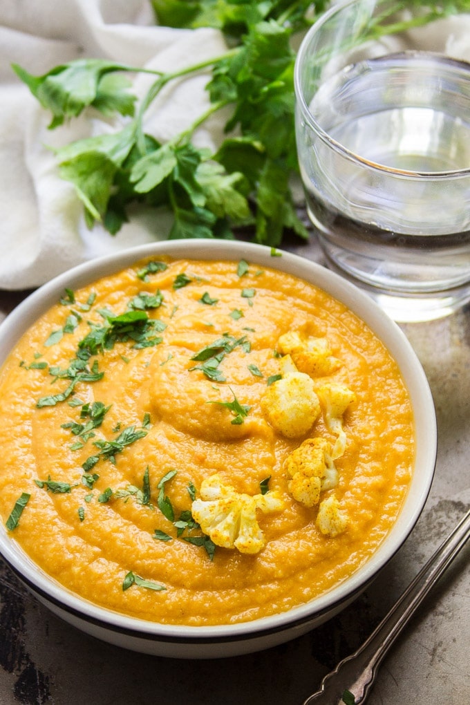 КРЕМ-СУП КАРРИ С ЦВЕТНОЙ КАПУСТОЙ КРЕМ-СУП КАРРИ С ЦВЕТНОЙ КАПУСТОЙ