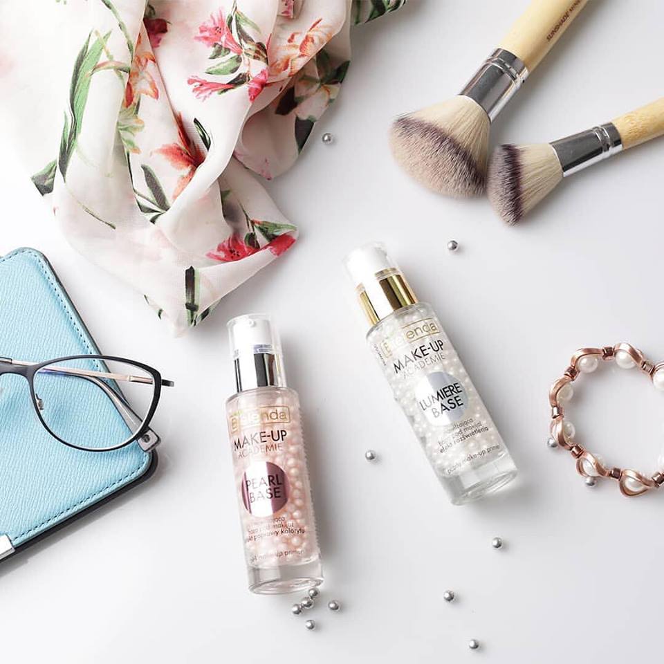 Эксперты красоты Bielenda разработали для женщин гель-жемчужную базу под макияж, которая значительно улучшает цвет лица. Она устраняет тусклость, серость и следы утомления, а также оказывает увлажняющее воздействие на кожу. Легкая база быстро впитывается, Эксперты красоты Bielenda разработали для женщин гель-жемчужную базу под макияж, которая значительно улучшает цвет лица. Она устраняет тусклость, серость и следы утомления, а также оказывает увлажняющее воздействие на кожу. Легкая база быстро впитывается,