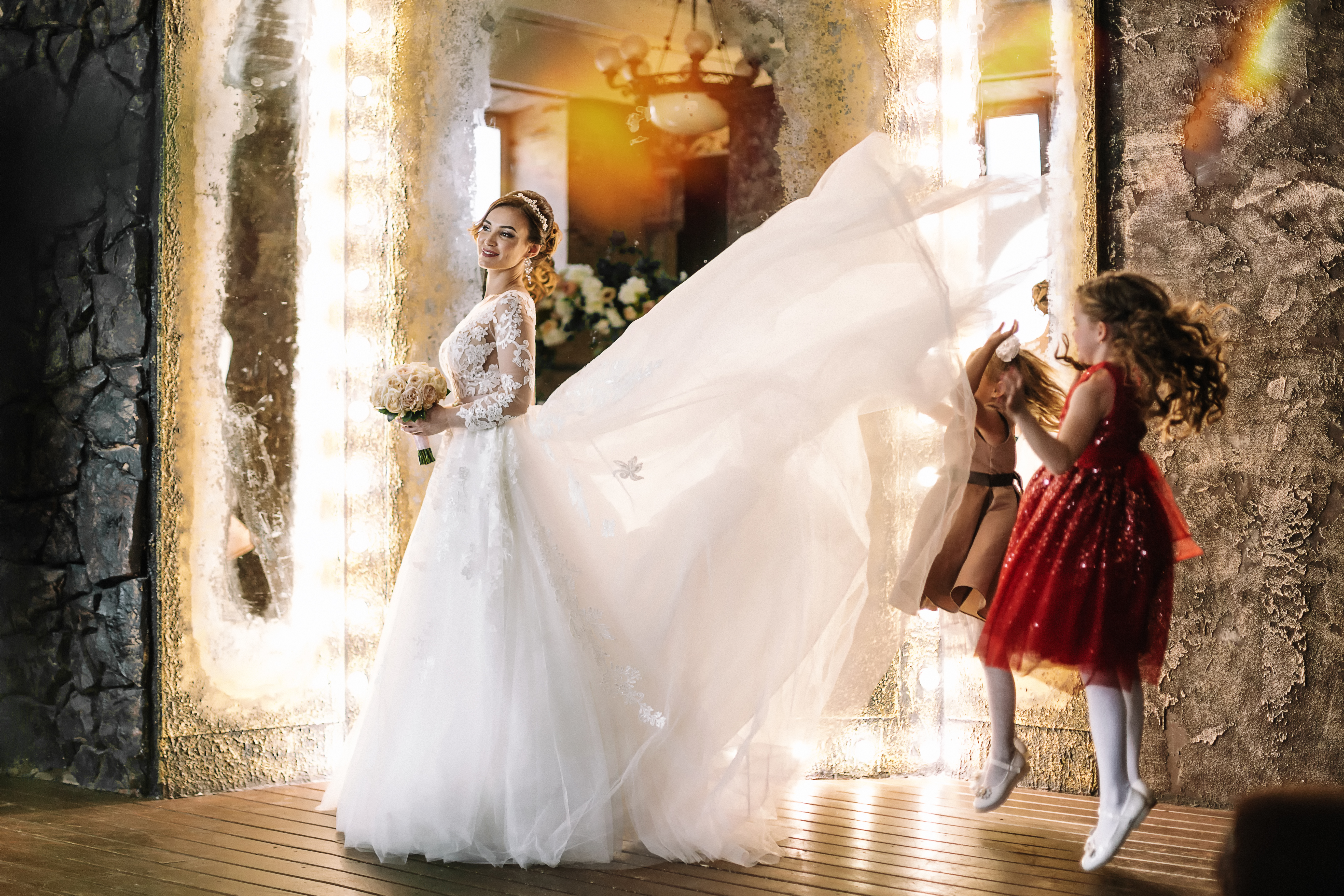 Свадебный и семейный фотограф! Цените время и воспоминания, сохраните лучшие моменты Вашей жизни! Свадебный и семейный фотограф! Цените время и воспоминания, сохраните лучшие моменты Вашей жизни!