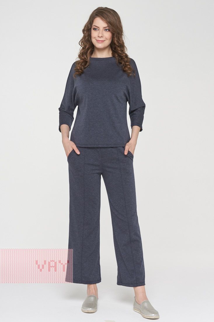 Стильный женский костюм,цена 1870руб,в синем и черном цвете,размеры 44-54 Стильный женский костюм,цена 1870руб,в синем и черном цвете,размеры 44-54