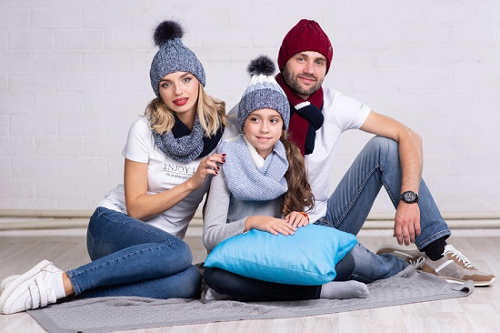 Дакота-Шапки-38. Огромный выбор! Шапки со стразами, шарфы, береты, снуды. Есть и мужские шапки Дакота-Шапки-38. Огромный выбор! Шапки со стразами, шарфы, береты, снуды. Есть и мужские шапки