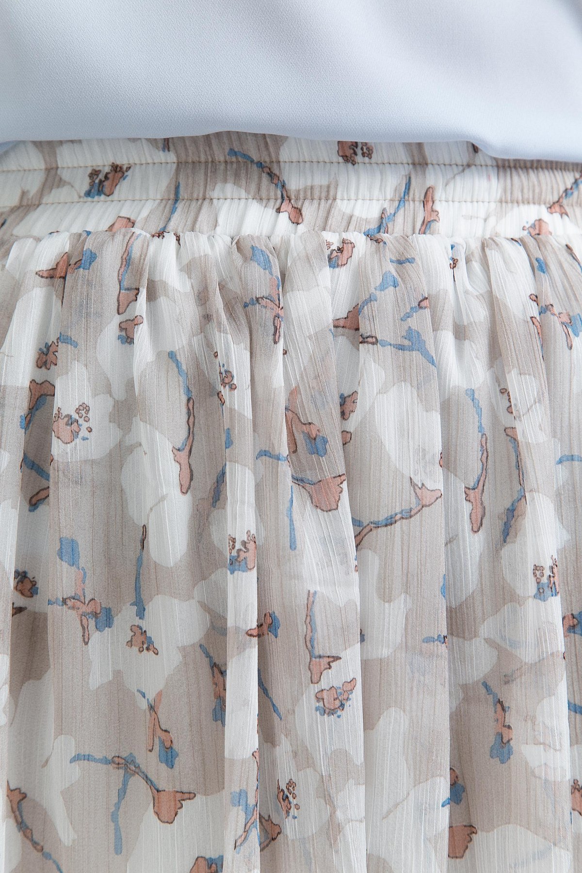 Красота в деталях... Невесомая шифоновая юбка - идеальная вещь на лето. Красота в деталях... Невесомая шифоновая юбка - идеальная вещь на лето.