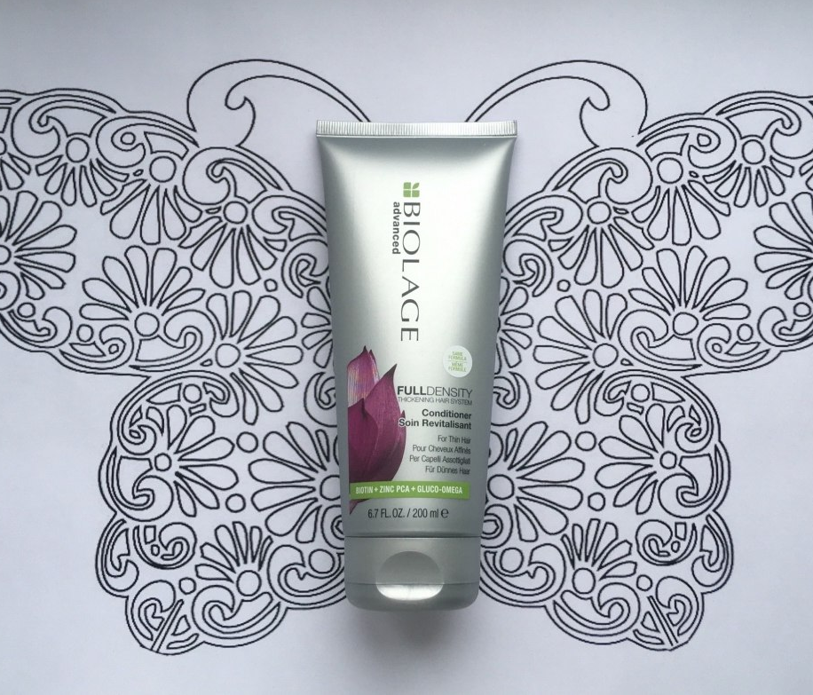 Вы пользуетесь масками, кондиционерами или бальзамами для волос после того, как воспользовались шампунем? С ними волосы после шампуня становятся еще более мягкими и шелковистыми. Порой даже укладка не требуется - волосы ложатся сами "как надо". Вы пользуетесь масками, кондиционерами или бальзамами для волос после того, как воспользовались шампунем? С ними волосы после шампуня становятся еще более мягкими и шелковистыми. Порой даже укладка не требуется - волосы ложатся сами "как надо".