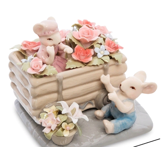 Сбор до 08.08. Изящные декоративные предметы, статуэтки, часы, вазы, посуда P@vone. Оригинальные подарки на любой праздник ! Сбор до 08.08. Изящные декоративные предметы, статуэтки, часы, вазы, посуда P@vone. Оригинальные подарки на любой праздник !