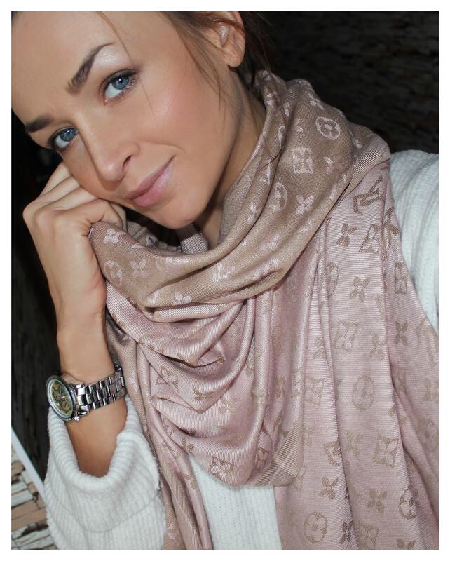 Сбор до 05.09.19. Платки, палантины. Копии брендов. Оптовый рынок ТЦ Садовод г.Москва. Сбор 13/2019 Сбор до 05.09.19. Платки, палантины. Копии брендов. Оптовый рынок ТЦ Садовод г.Москва. Сбор 13/2019