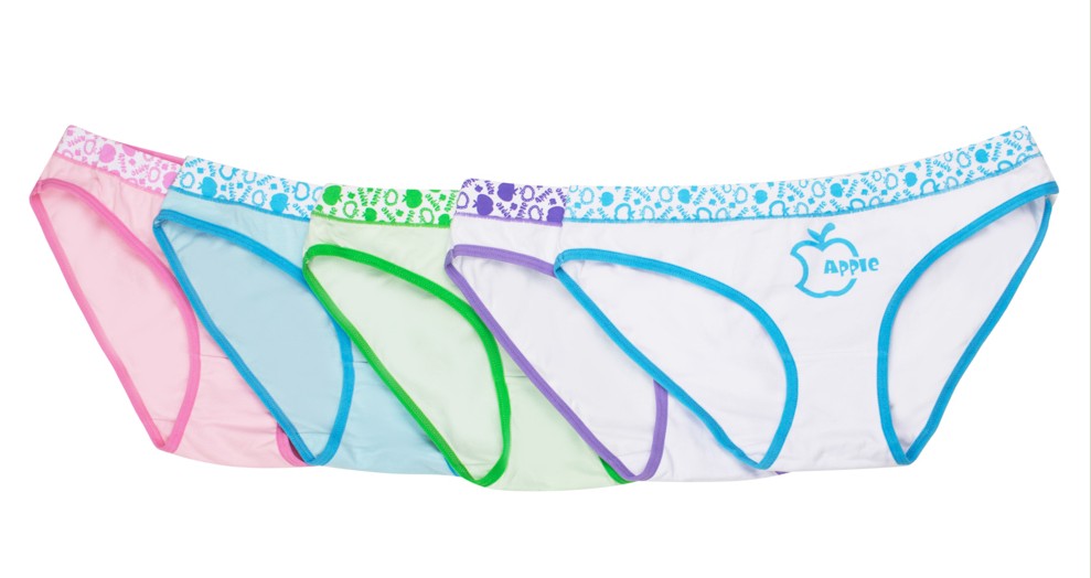 Кому яблочек... на трусиках?)) Кому яблочек... на трусиках?))